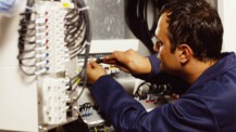 Häuser elektronisch sicher und komfortabel ausstatten