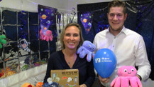 Ab in den „Weltraum“ bei der VR Bank in Holstein 