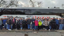 Schüler entdecken Unternehmen bei „Kaki Starter on Tour“