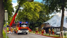 Großbrand in Neumünster-Wittorf: Garagenkomplex in Vollbrand