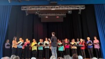"Singing just for Joy": chor'82 und Black Rose Gospel Chor feiern gemeinsames Sommerkonzert