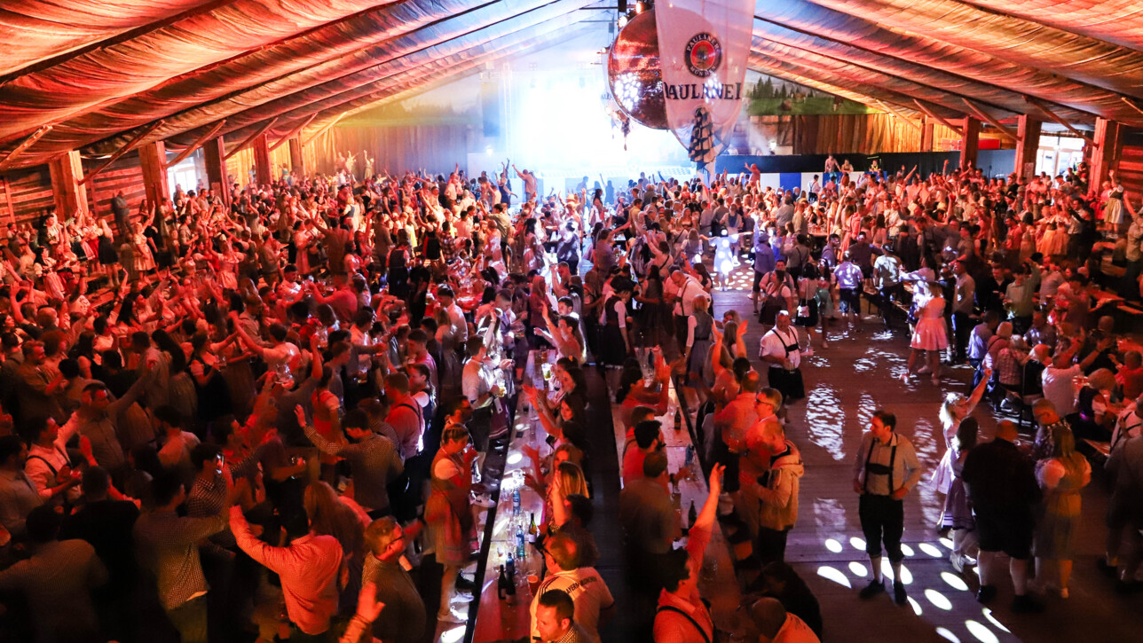 Der Wahnsinn! Oktoberfest bei Möbel Kraft!!!